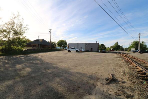 1 Main St, Newport, VT 05855